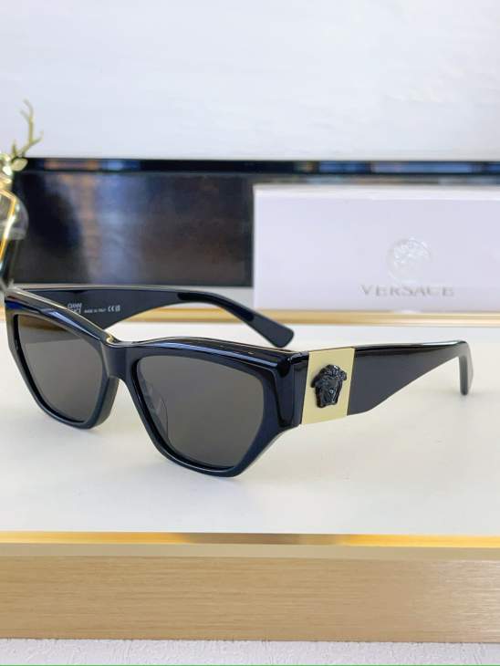 Picture of Versace Sunglasses _SKUfw80050206fw